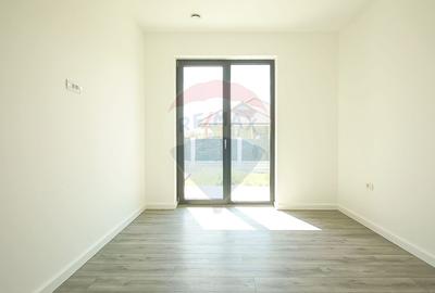 Casă  cu 5 camere de vânzare, Hălchiu - 7