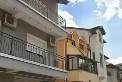 Casă cu 12 camere în Parcul Carol