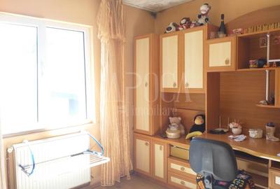 Casă cu 5 camere în Someșeni