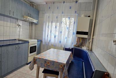 Inchiriez apartament 3 camere decomandat, 2 bai, parcare - 4