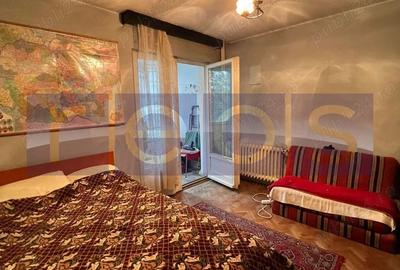 Apartament cu 2 camere semidecomandat în Dristor