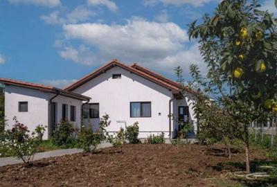Casă individuală cu 6 camere în Cumpăna