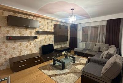 Apartament cu 3 camere decomandat, mobilat în Craiovița Nouă