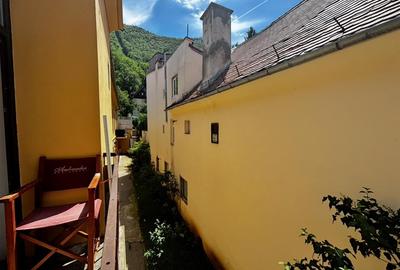 Apartament 6 Camere / Curte Privata | Centrul Istoric/ COMISION 0 - 20