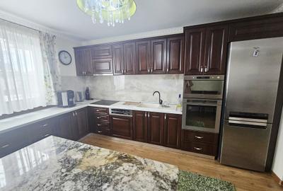 Vilă premium în Strejnicu | 8 camere | 345 mp utili | teren 595 mp - 27