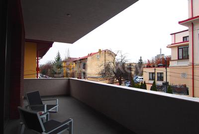 Apartament exclusivist cu 4 camere, insorit, mobilier modern - 1