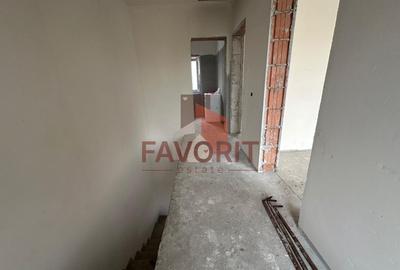 Triplex in Sacalaz |  Finisaje premium | 3 camere | Asfalt | 2 terase - 5