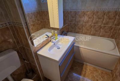 ETAJ 2! Apartament 56mp, Podu Ros, langa statia de tramvai, AC - 7
