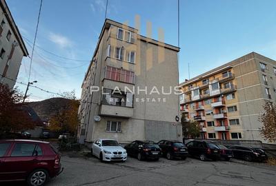 Garsonieră semidecomandată, mobilată în Valea Borcutului