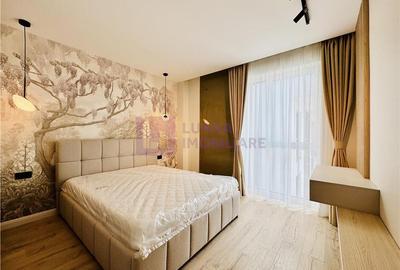 Apartament cu 3 camere decomandat, mobilat în Central