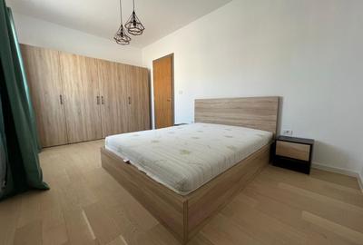Apartament cu 2 camere semidecomandat, mobilat în Moșnița Nouă