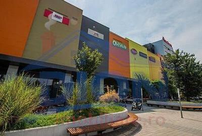 Apartament cu 3 camere decomandat în Drumul Taberei