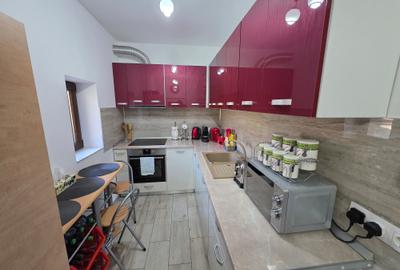Vand casa in localitatea Mintia - 1