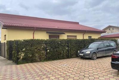 Casă cu 4 camere în Pipera