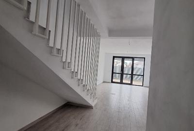 Casa noua, incalzire in pardoseala, 2 locuri de parcare, Se accepta credit - 9