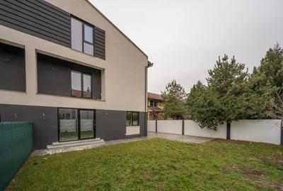 Casa se preda finisata - 4 bai - 3 dormitoare - curte - parcare - metrou Păcii - 17