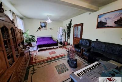 Casa de vanzare in Berghin -1600 mp teren - 5