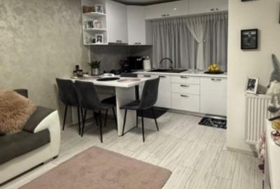 DIRECT PROPRIETAR! Apartament 3 camere modificat in 4, renovat complet - 2
