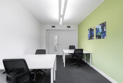 Alăturați-vă unui mediu de co-working cooperativ în Regus Hermes - 4