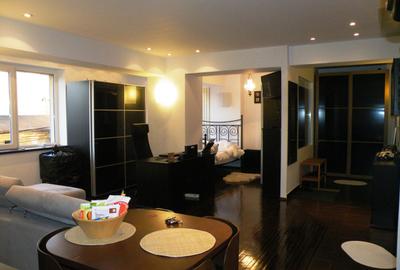 Mosilor : Studio spatios de 52mp, bloc 2008, aflat intr-o zona de exceptie ! - 1