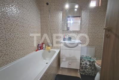 Apartament decomandat in bloc cu lift - 2 camere si bucatarie separata - 8