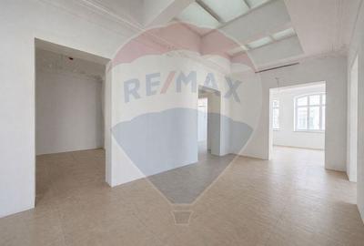 Spațiu premium birouri / showroom - 573 mp | Parcare | Calea Victoriei - 5