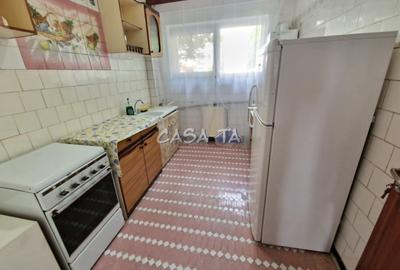 Apartament 3 camere, situat in Targu Jiu, Str. G-ral Christian Tell - 5