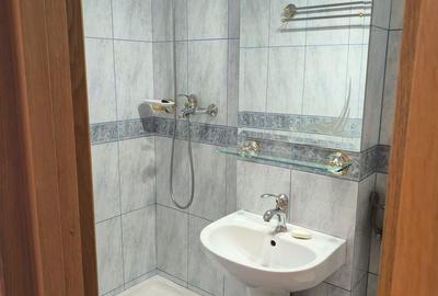 De Inchiriat Apartament 4 camere Nemobilat Piata Unirii Metrou - 14