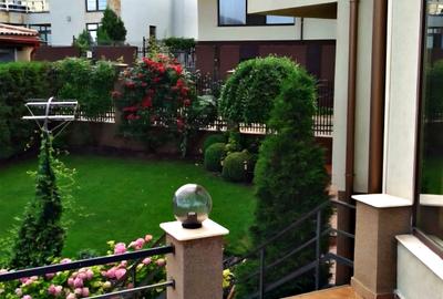 Vilă spectaculoasă cu vedere la mare – zonă exclusivistă Trandafirul - 2