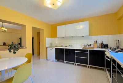 Casa Individuala - 10 Camere - Pretabil comercial - 990 MP teren - 288 MP utili - 5
