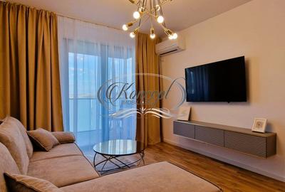 Apartament cu 3 camere semidecomandat, mobilat în Între Lacuri