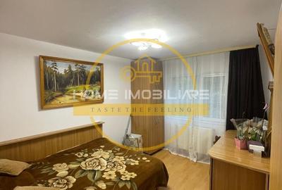 Apartament cu 3 camere decomandat, mobilat în Nicolina