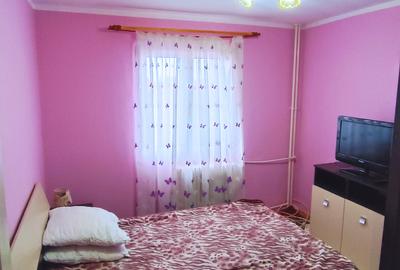 Apartament cu 2 camere semidecomandat, mobilat în Aviatori