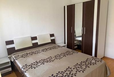 Apartament 2 camere, etajul 3/4, zona Podu Ros - 3