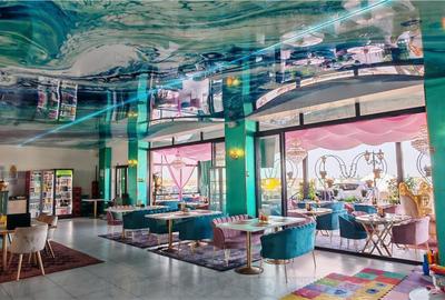 RESTAURANT CU TERASA 300MP, COMPLET MOBILAT/UTILAT, CHIRIAS EXISTENT, IN PRIMA L - 19