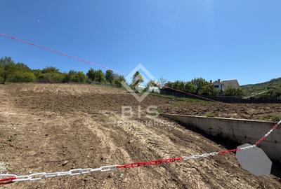 Teren  de 12 ari cu panoramă asupra orașului - 2