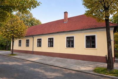 Birou, de 152.00 mp, în Central