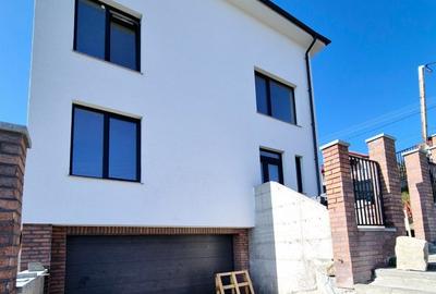 Duplex cu 4 camere în Dâmbul Rotund