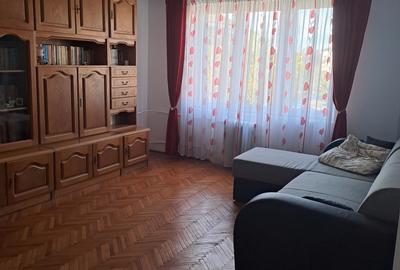 Apartament cu 3 camerere, decomandat - 21