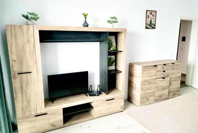 Apartament cu 2 camere decomandat în Tractorul