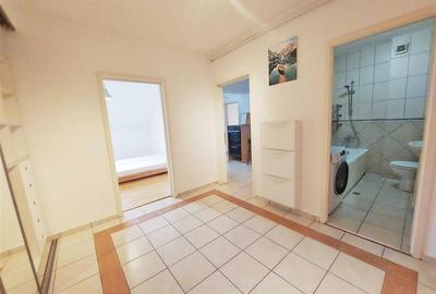 Apartament cu 2 camere semidecomandat, mobilat în Ștrand