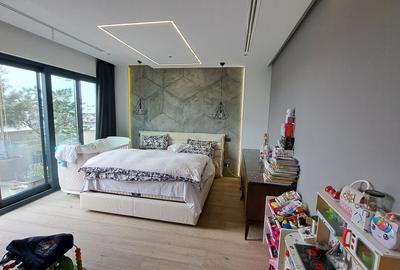 APARTAMENT 8 CAMERE CU SCARA INTERIOARA TIP LOFT -ULTRA LUX - 59