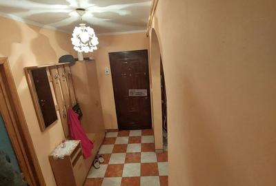 Apartament 3 camere /PARTER/Focsani/72 mp/SCOALA 10 - 7