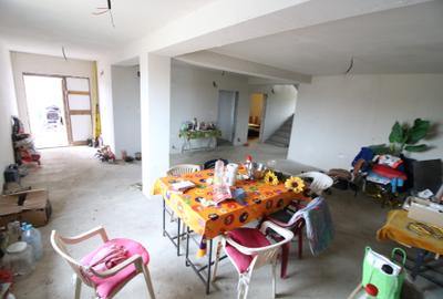 Vila D+P+M  Sat Costi ( Floricultura) cu bransamente la utilitati - 5