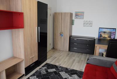 Apartament cu 2 camere decomandat, mobilat în Metalurgiei