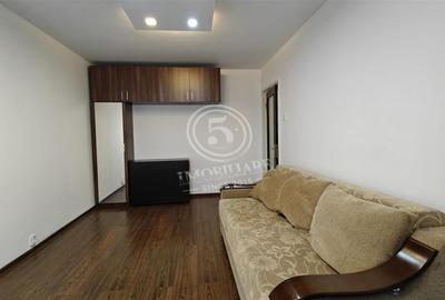 Teiul Doamnei- Apartament 3 camere de Inchiriat - 2