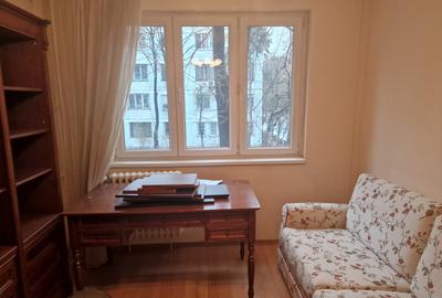 Drumul Taberei, Materna, apartament 2 camere, decomandat, etaj 1/4 - 8