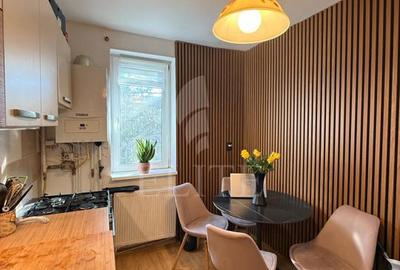 Apartament 3 camere în zona STRAZII SCARISOARA - 1