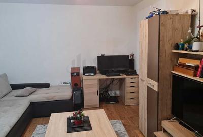 Apartament cu 3 camere decomandat, mobilat în Drumul Taberei