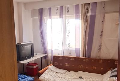 Vand apartament 3 camere zona Garii - 10